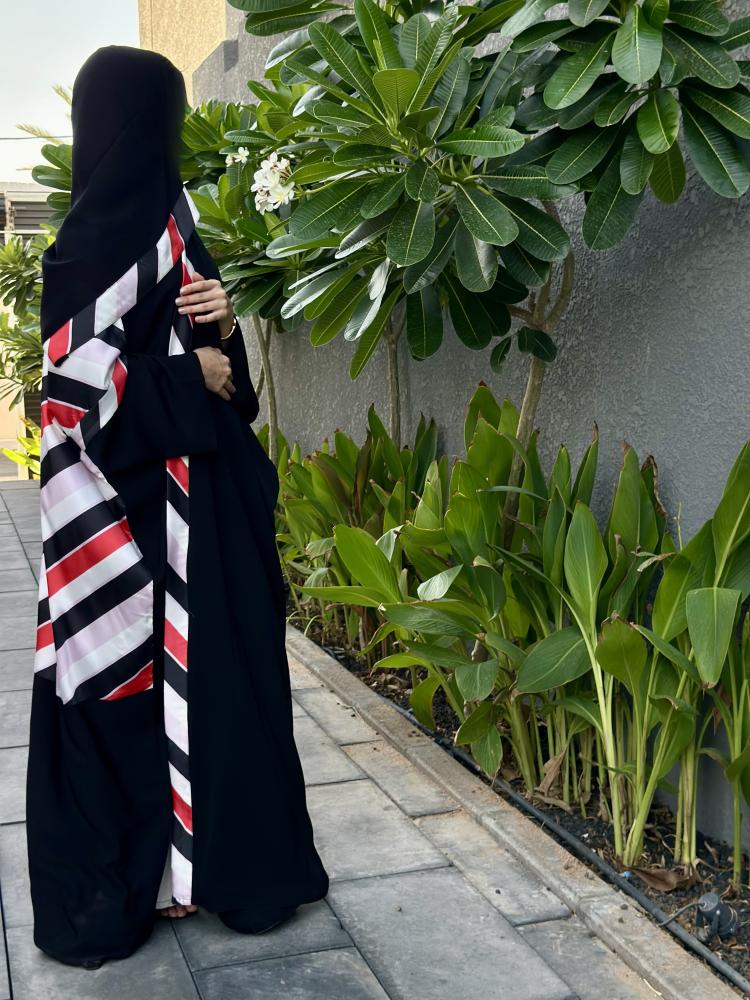 عباية قمر