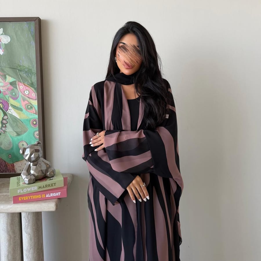 Abaya Shadows