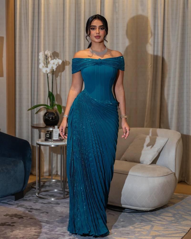 فستان ريفال