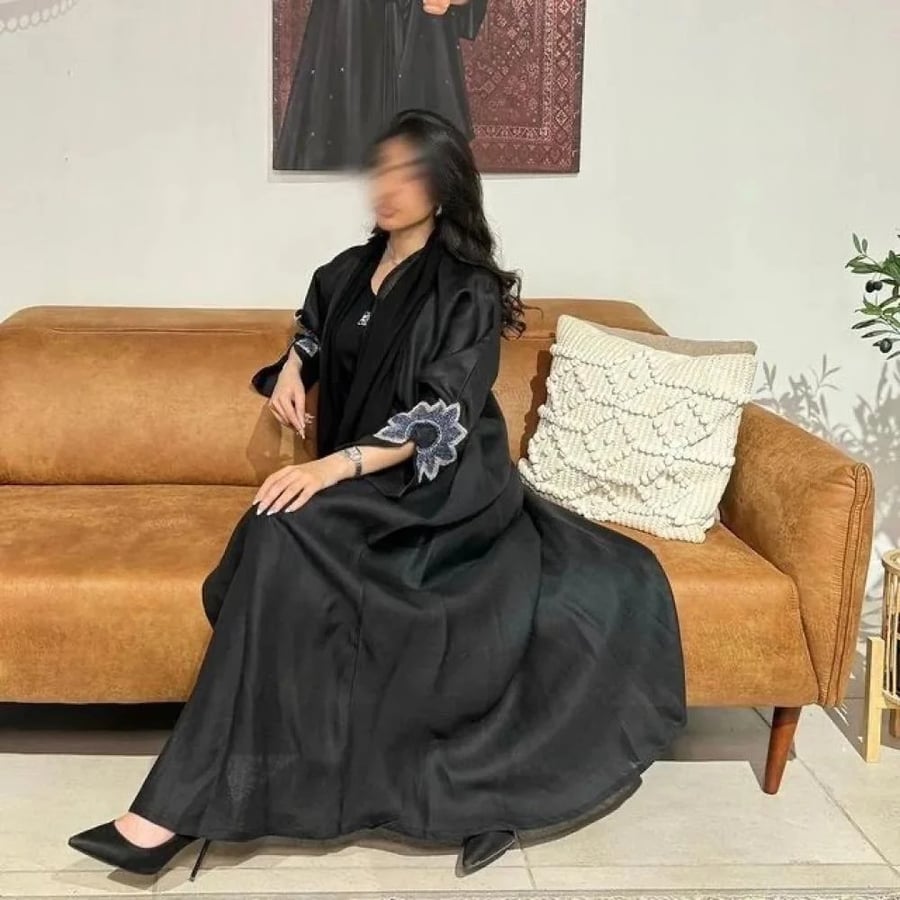 لينن اسود