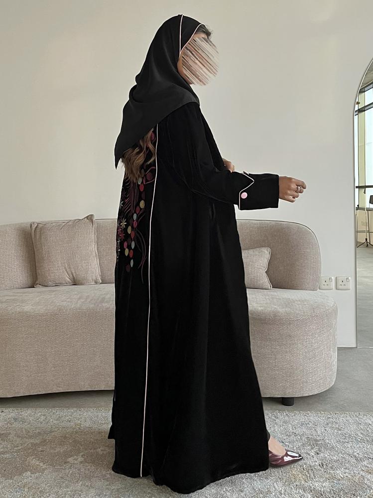 مخمل تطريز بالخلف