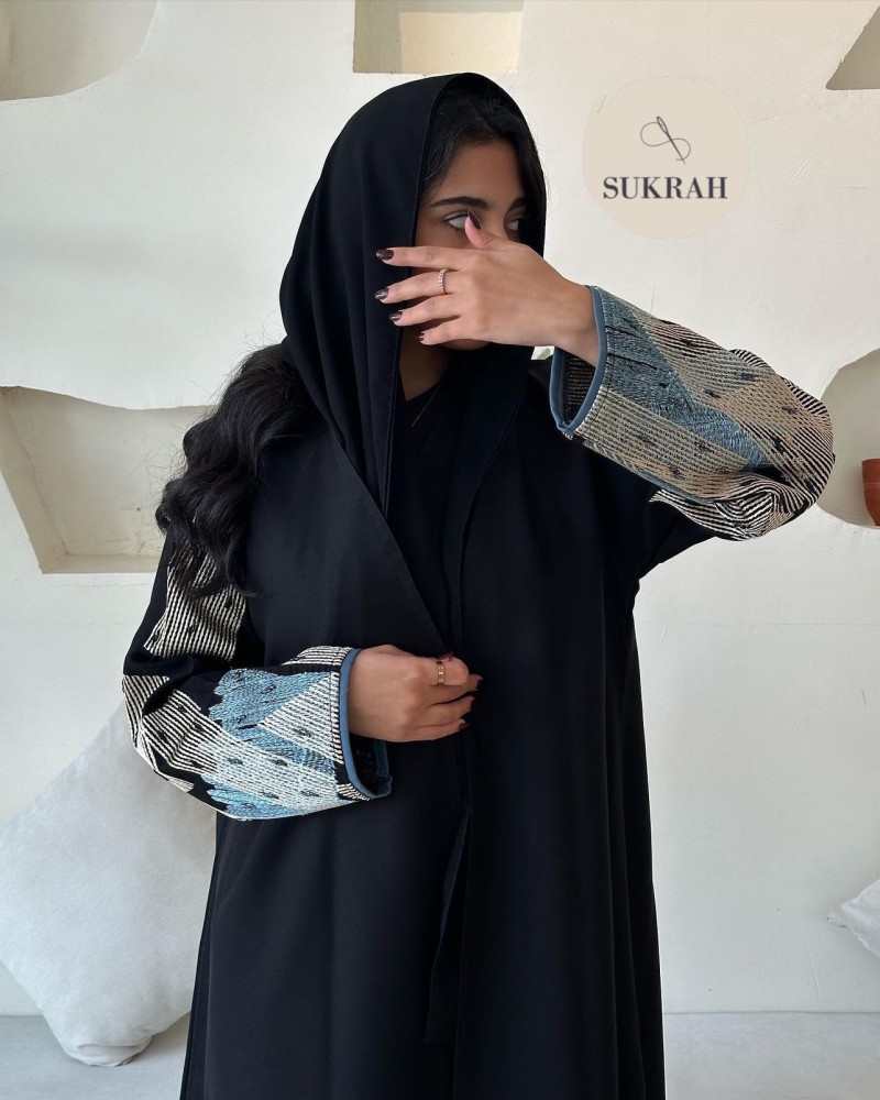 كتان اسود