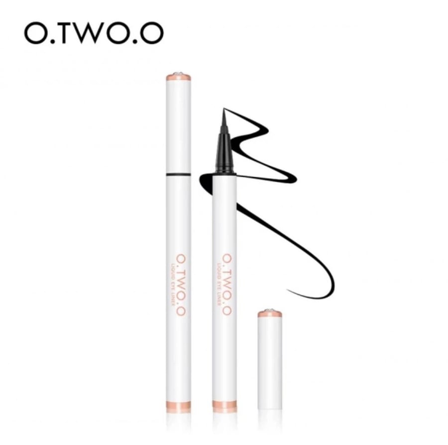 قلم كحل سائل أسود من او تو او O.Two.O
