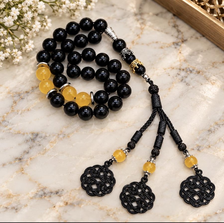 مسبحة الاتحاد مقاس mm10 من حجر الأونيكس ( العقيق الأسود)