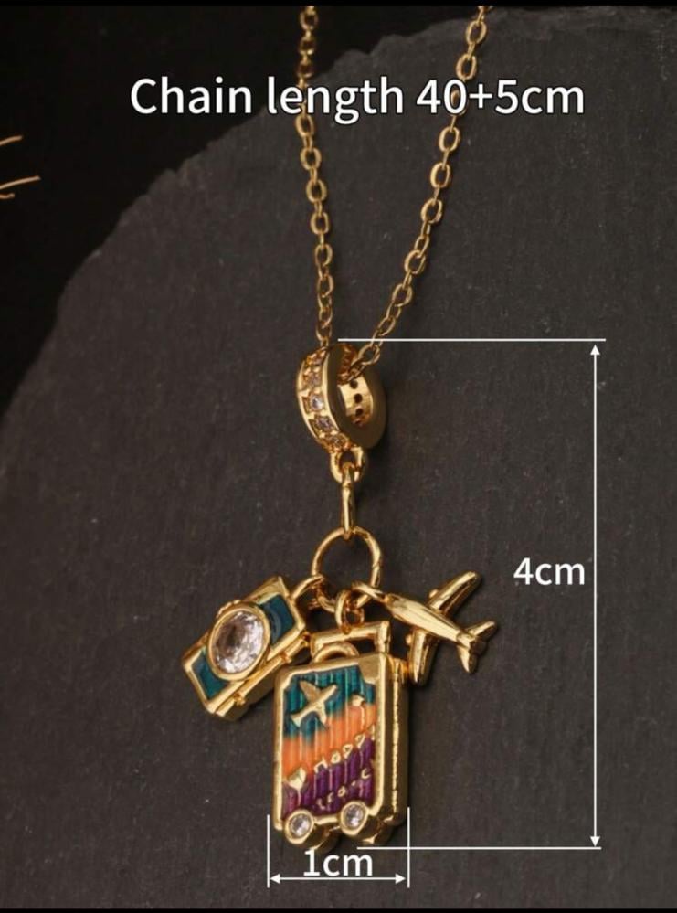 قلادة السفر