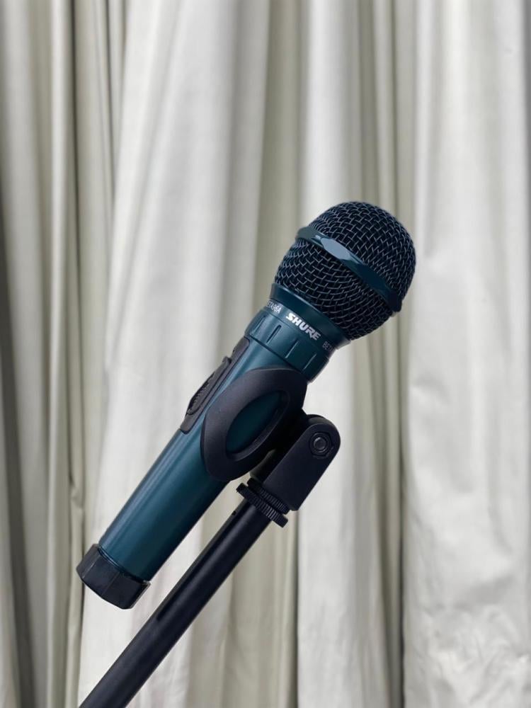 مايكروفون سلكي SHURE BETA-96A