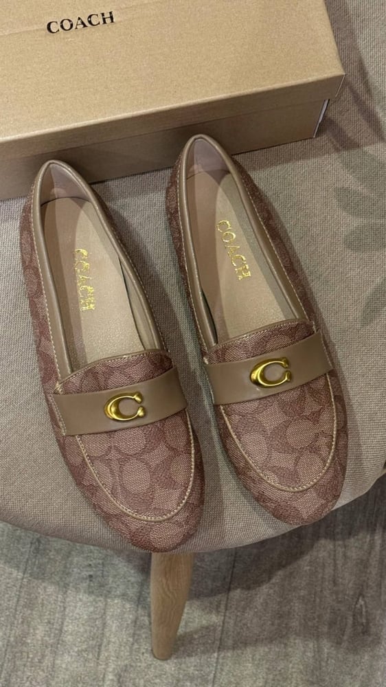 شوز كوتش