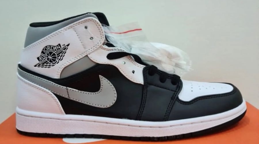 Air Jordan 1 Mid White Shadow
