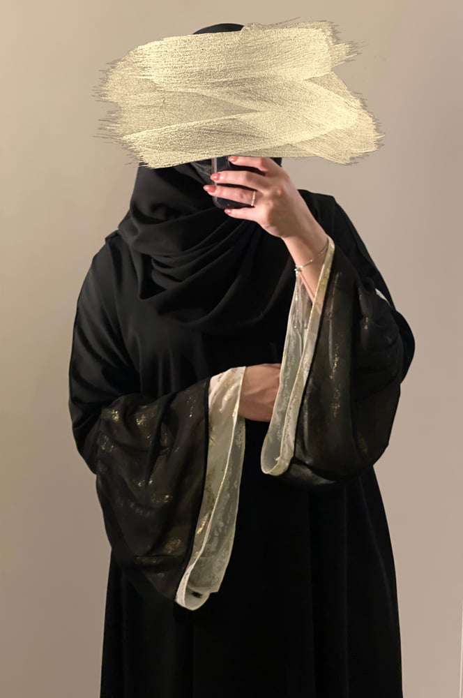 B09