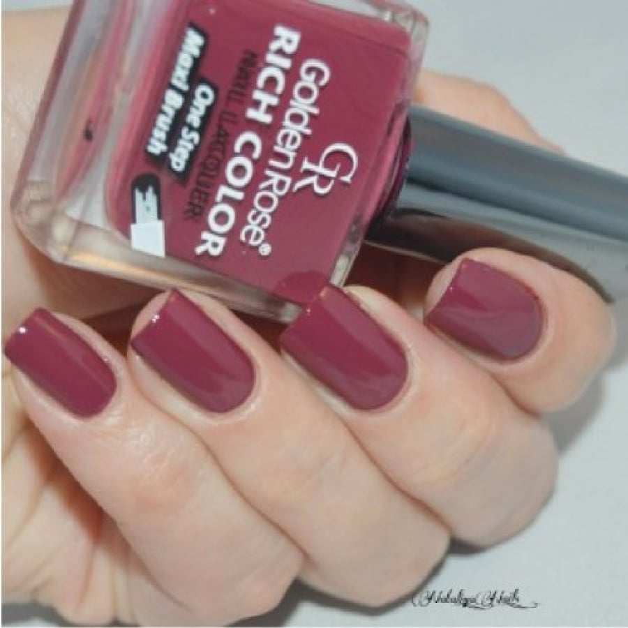 Golden rose rich Color nail  105