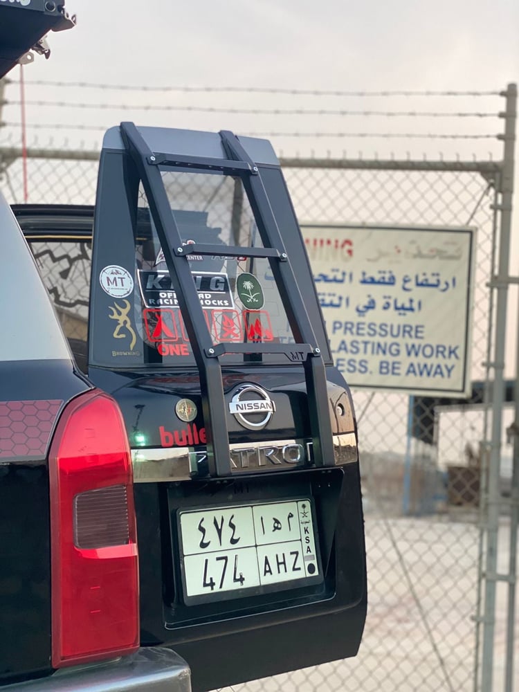 سلم الباب الايسر للفتك