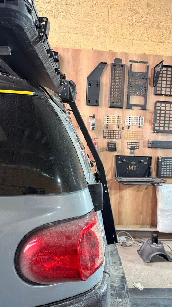 FJ Ladder