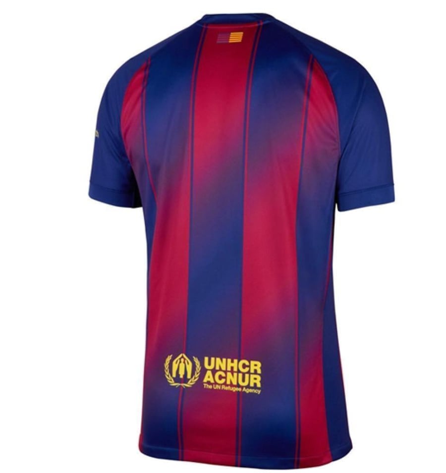 تيشيرت برشلونة الأساسي 2025 2026