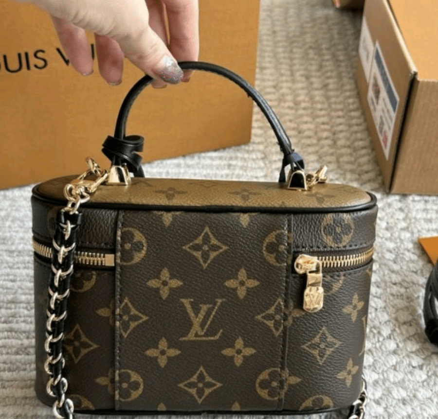 شنطه Louis Vuitton Vanity 259  350