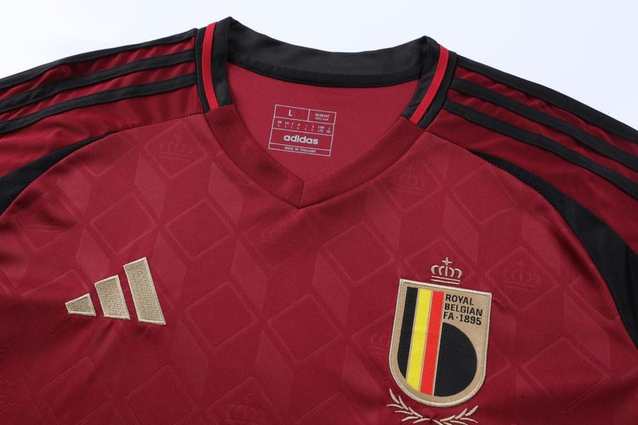 تيشيرت منتخب بلجيكا الاساسي 2025