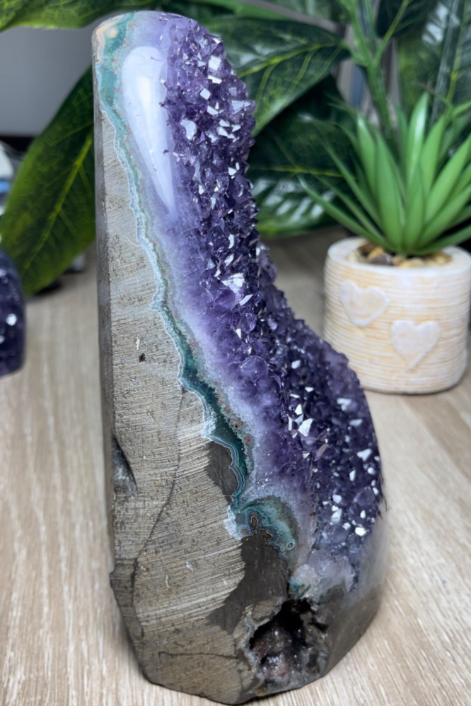Huge Amethyst جمشت ضخم