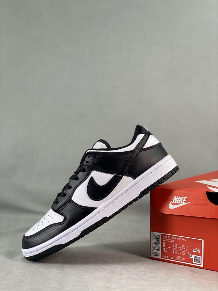 Nike Dunk  Low Panda "Black / White