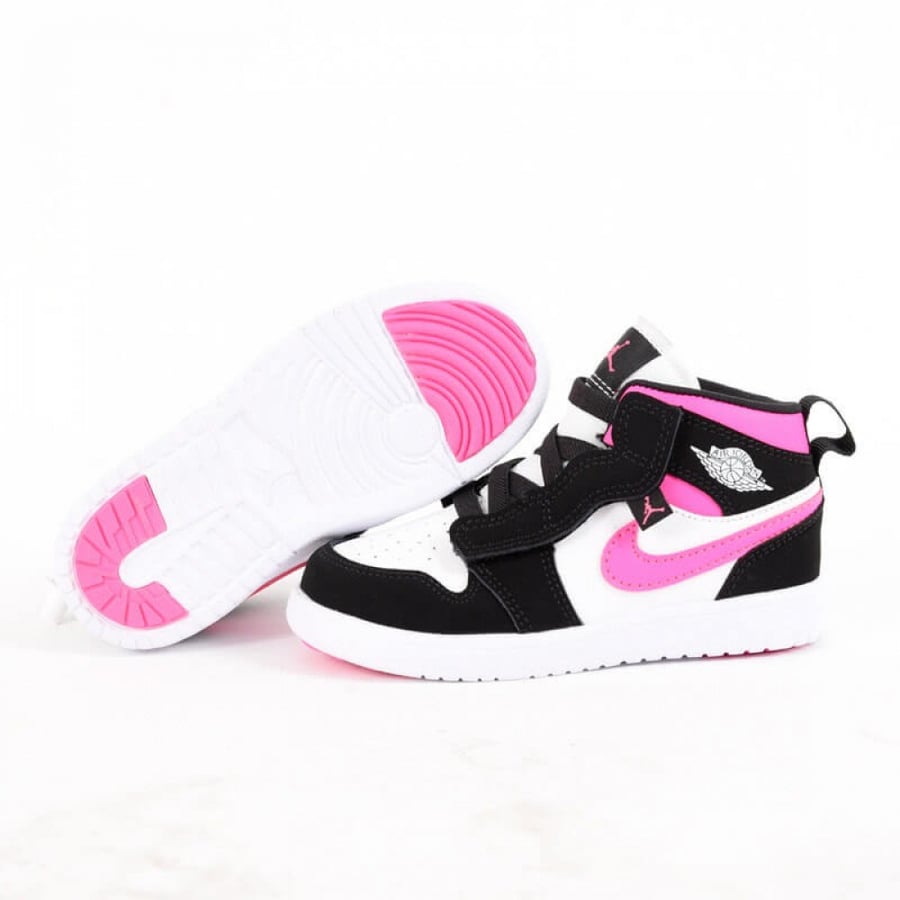 Nike Jordan 1 اطفال