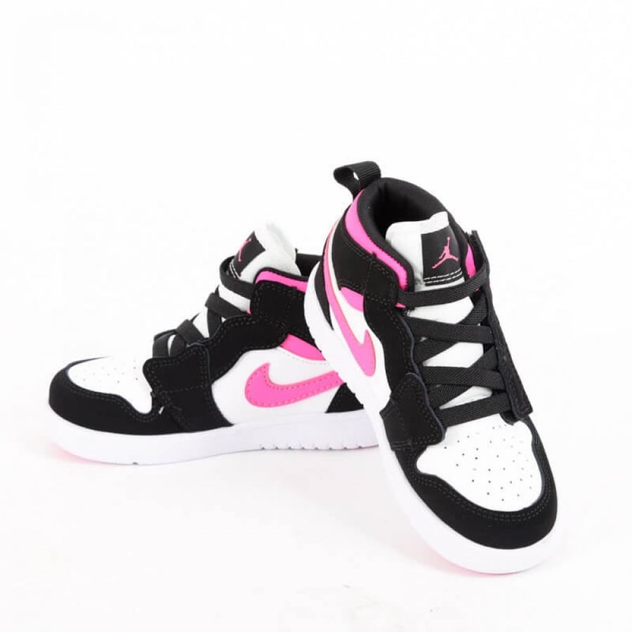 Nike Jordan 1 اطفال
