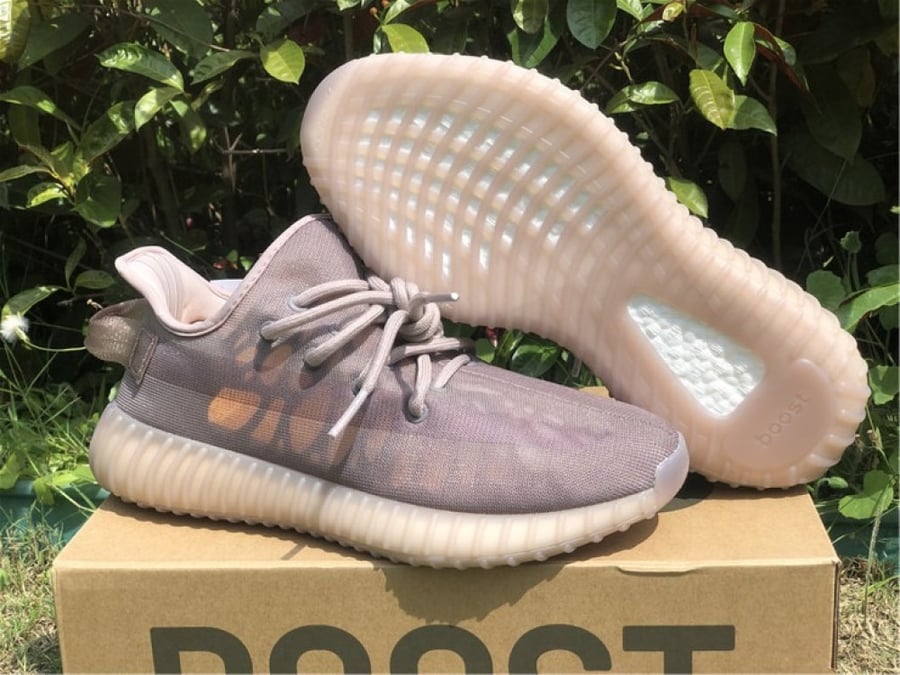 Yeezy Boost 350 V2"Mono Mist"
