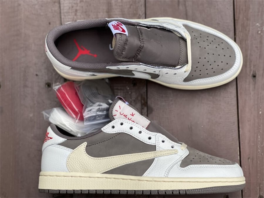 Air Jordan 1 Retro Low Travis Scott Reverse Mocha