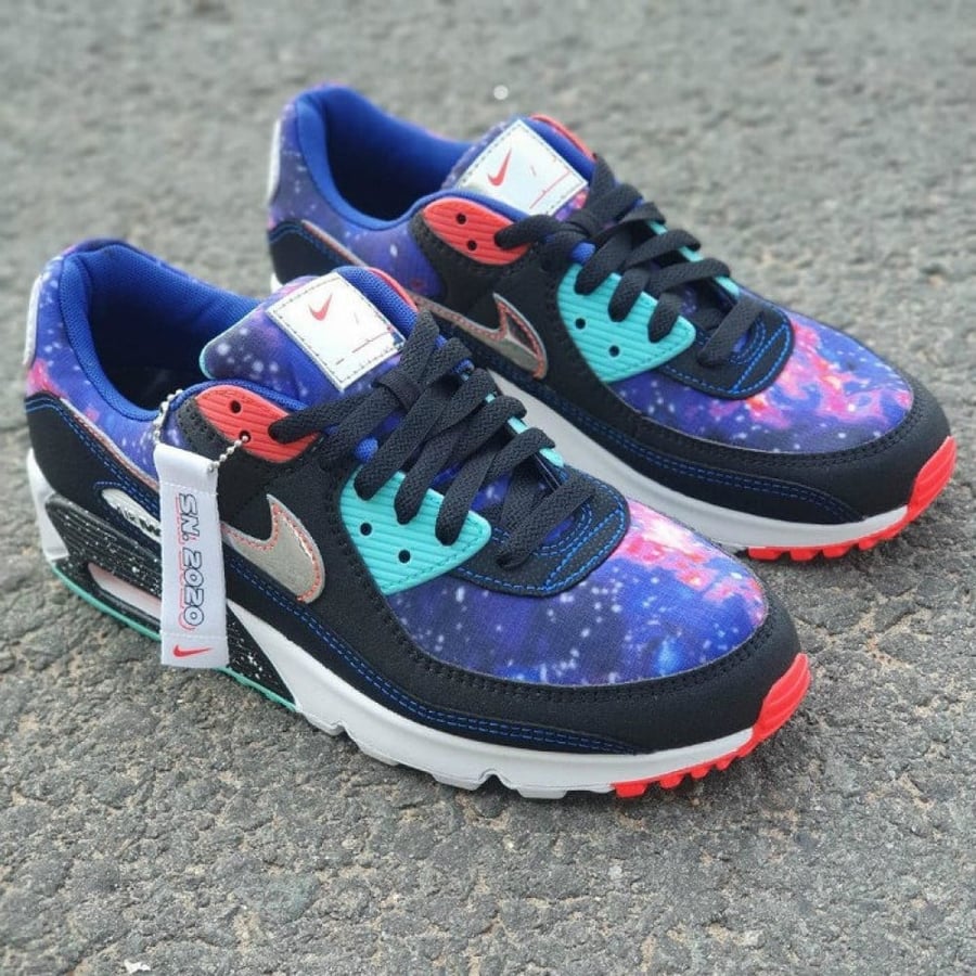 Nike Air Max 90 Supernova