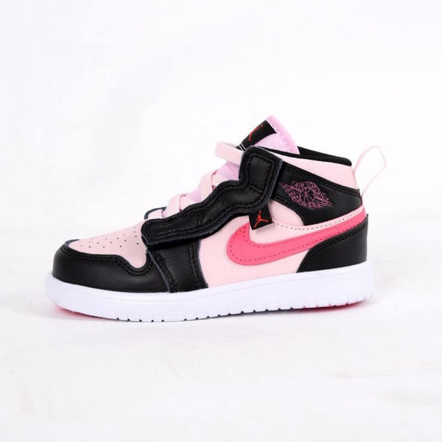 Nike Jordan 1 اطفال