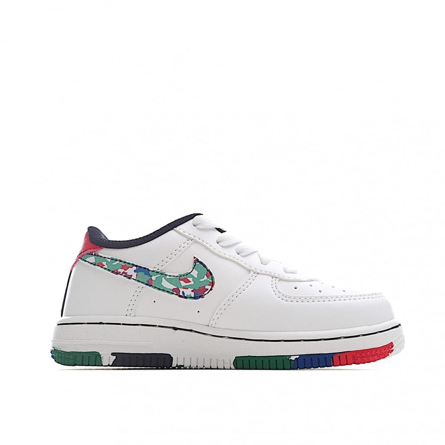 Nike حذاء رياضي اطفال