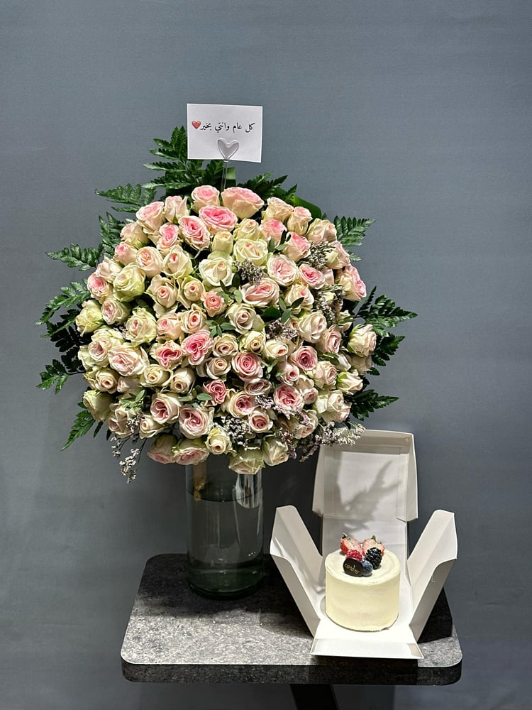 Natural rose water with cake