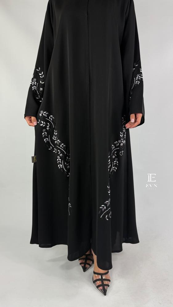 عباية تطريز + شك لون جوانب سفلية / اكمام EN208