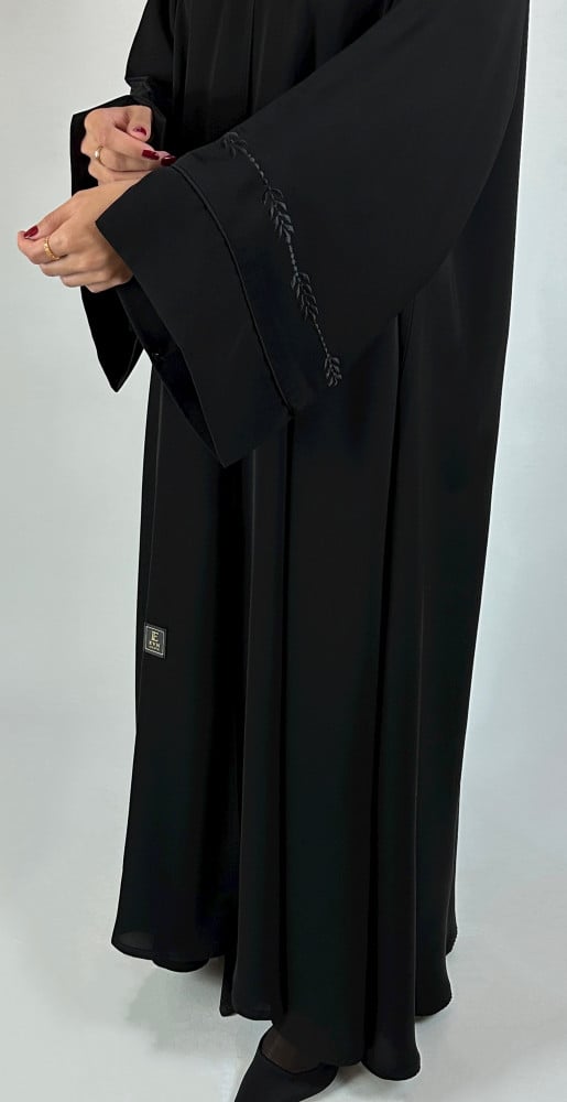 Abaya - black embroidery sleeves EN31