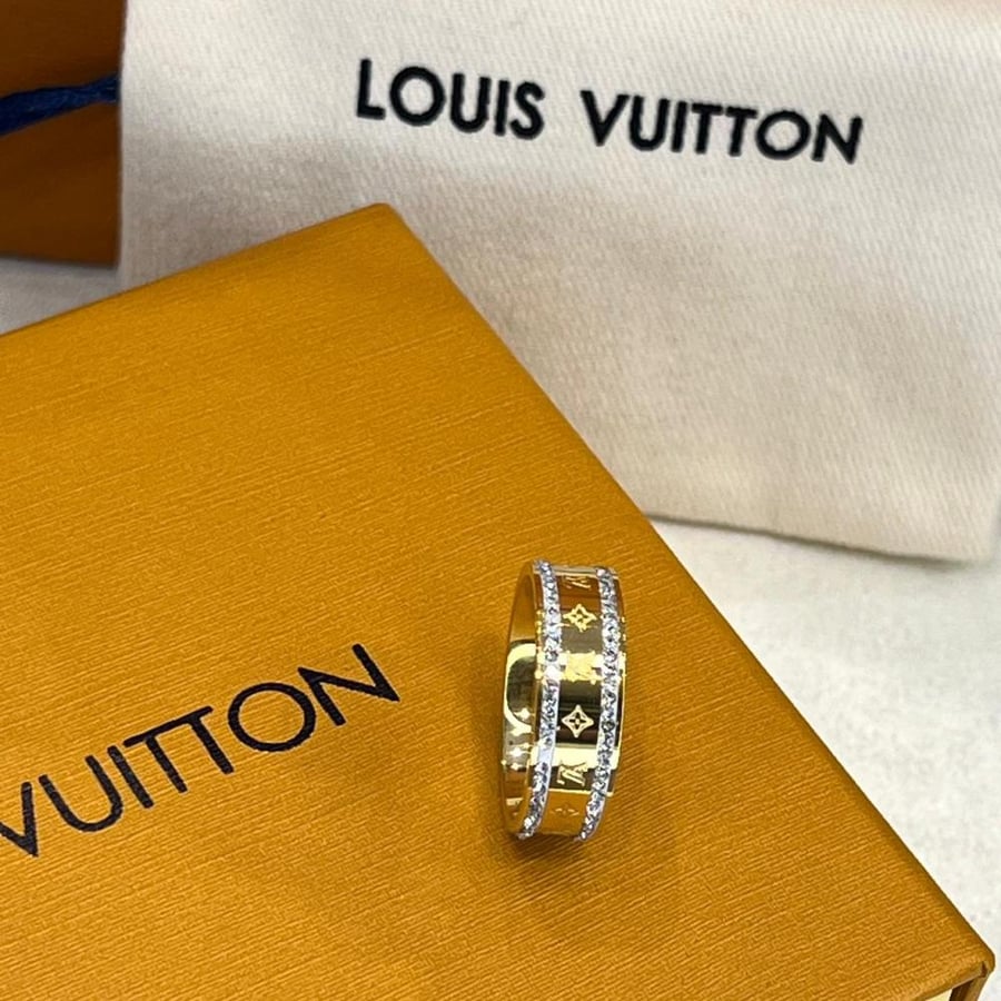 Louis Vuitton brand ring
