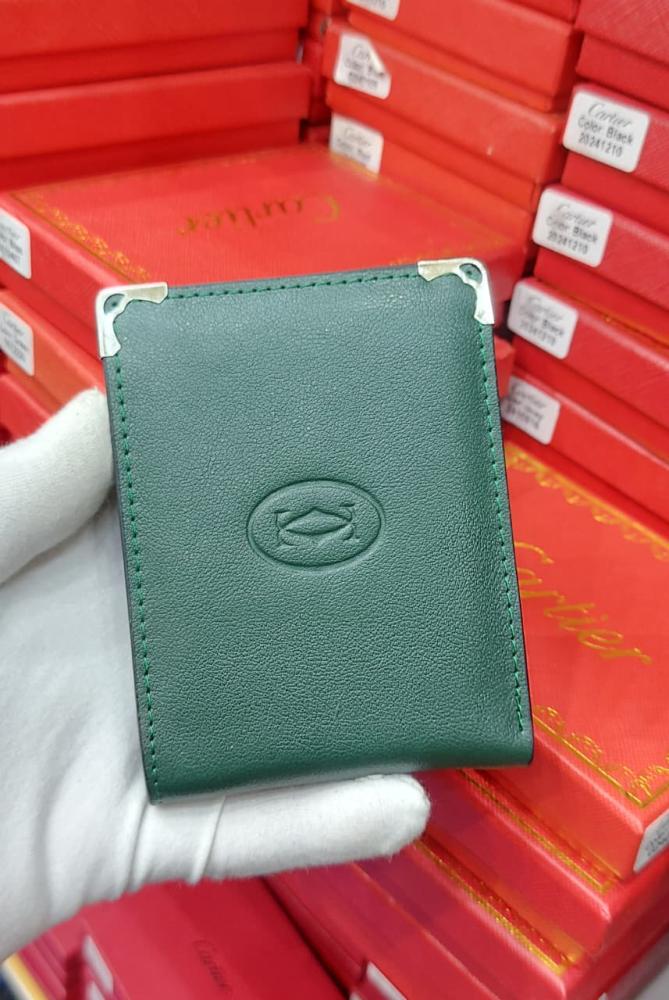 محافظ رجالية - Cartier