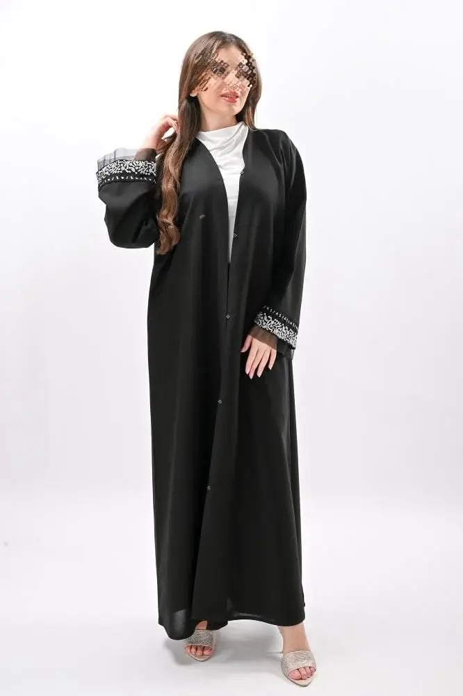 عباية كريب بكلفة ابيض