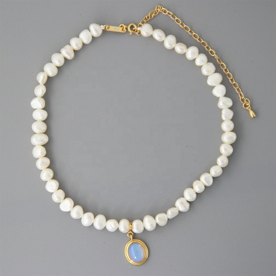 White Pearl Necklace