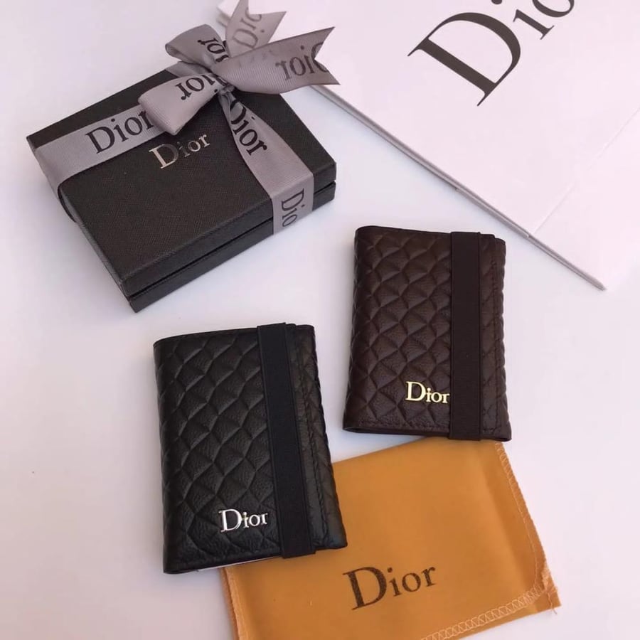 بوك رجالي DIOR