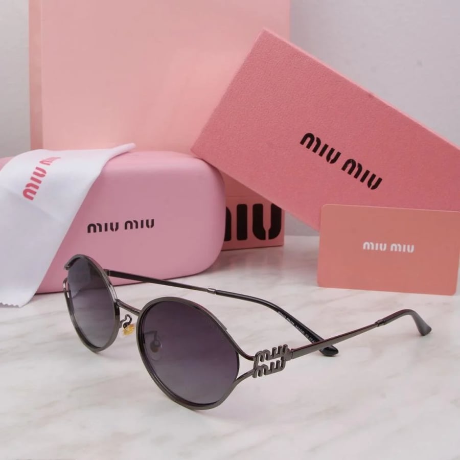 نظارات MIU MIU الجديد