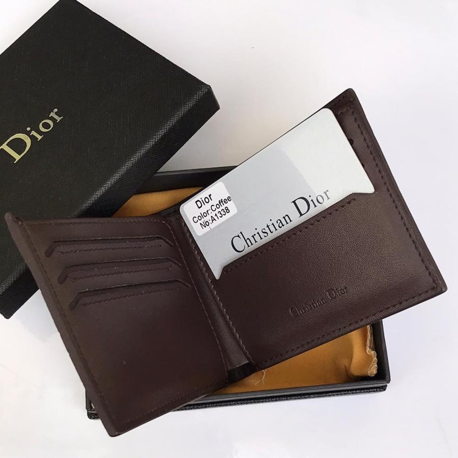 بوك رجالي DIOR