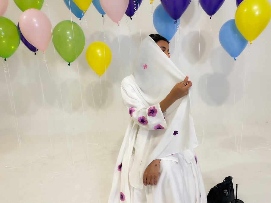 ع 09