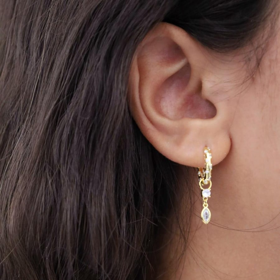 Silver hoop earrings 925 with dangling zircon crystal