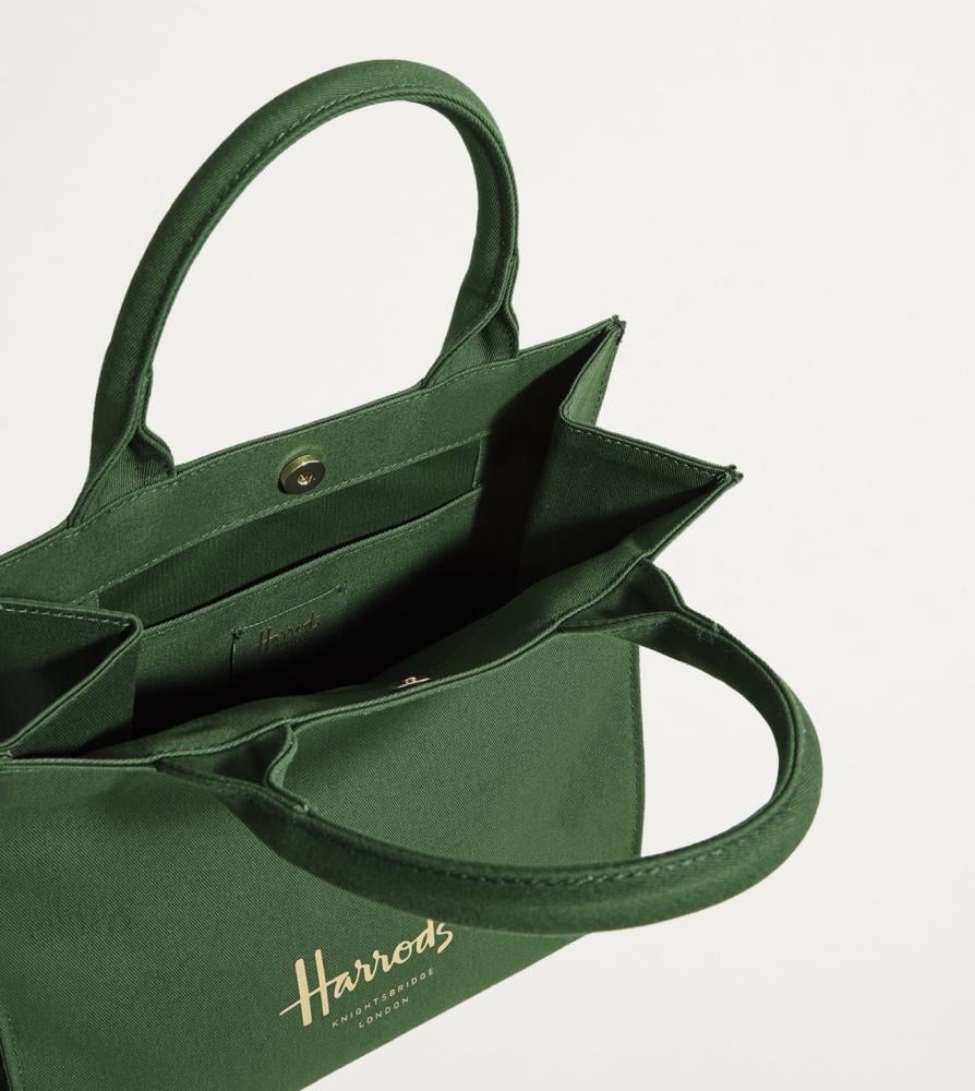 شنطة يد Harrods هارودز  الأصلية 100% من شركة هارودز لندن - قطن أخضر داكن سادة بشعار ذهبي،، حجم صغير،