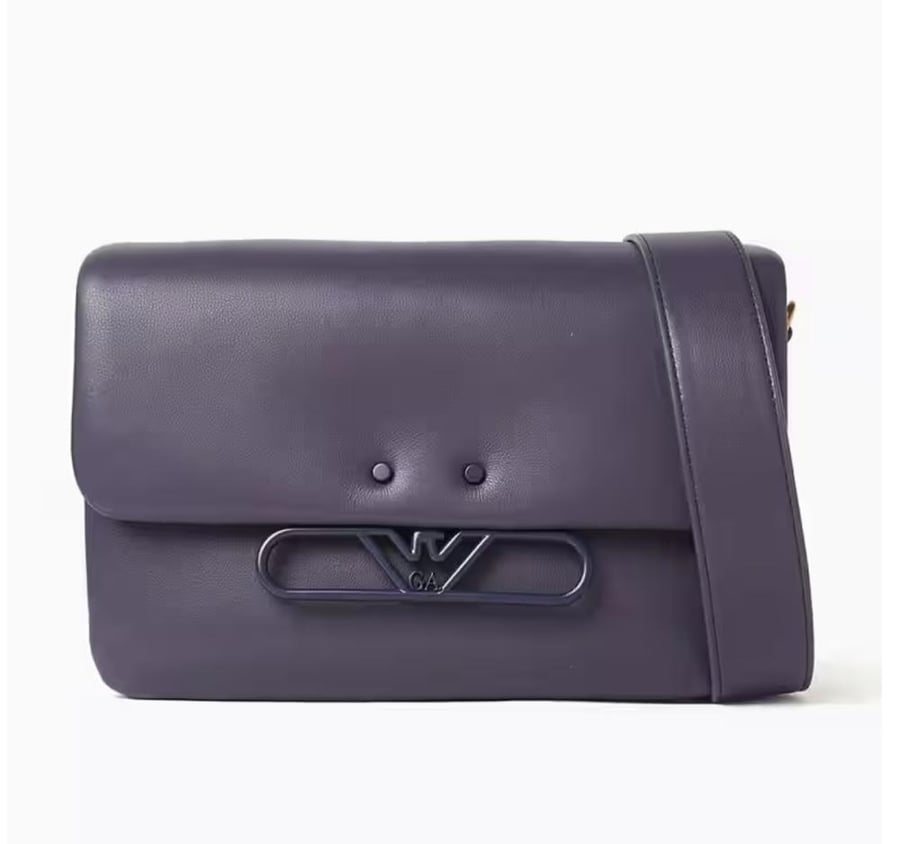 Emporio Armani - شنطة كروس بودي- إمبوريو أرماني- أصلية 100% – جلد طبيعي – بنفسجي