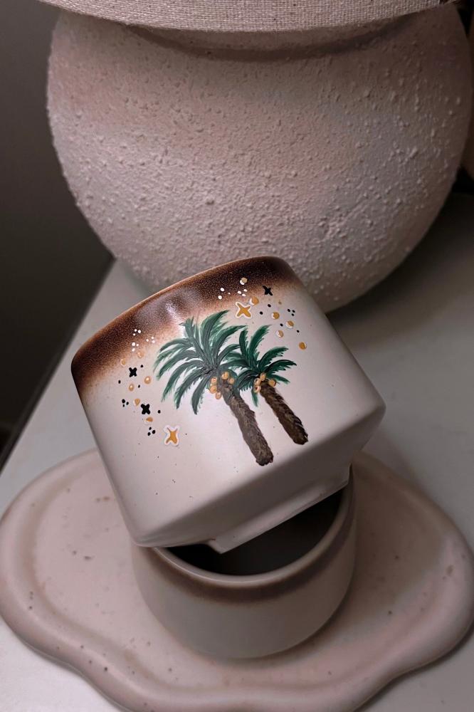 Palm tree cup, hand-drawn