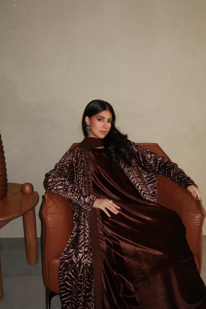 R-301 chocolate velvet