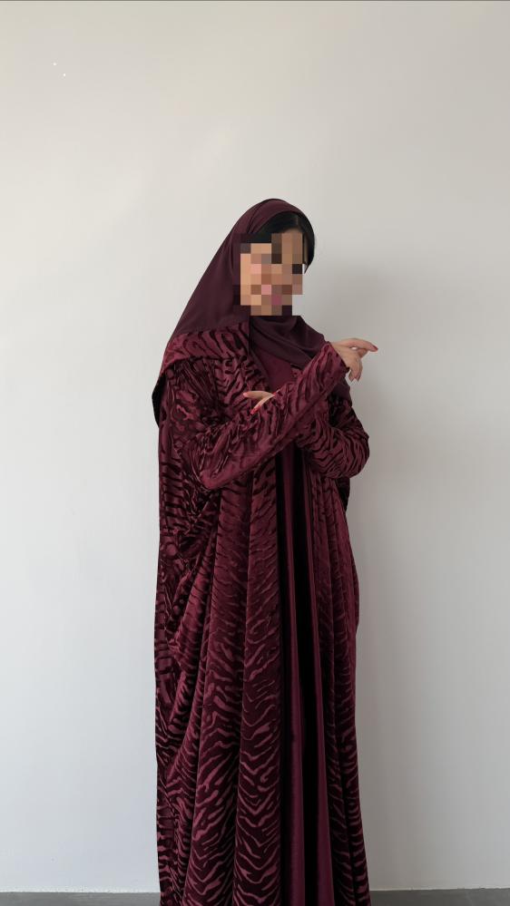 R-300 cherry velvet