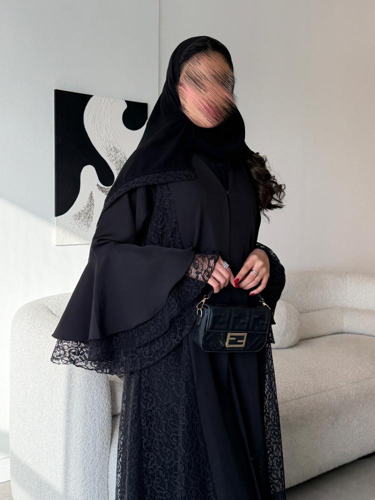 عبايه دانتيل اكمام جورسيه