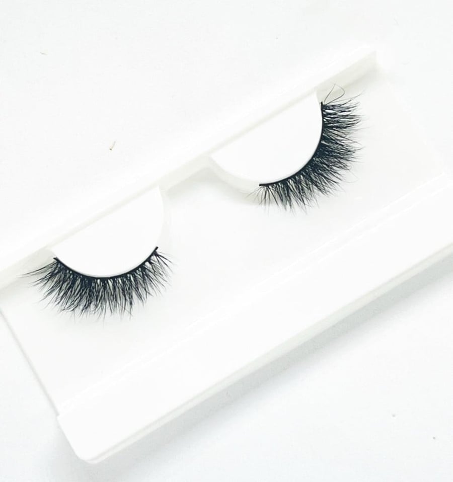 LNL15 رموش طبيعية طرف مع ملقط بلاستيك لتركيب الرموش