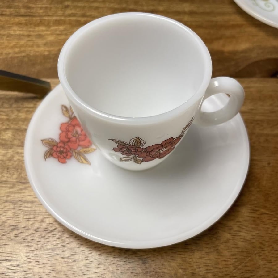 فنجان عتيق سعة ١٠٠ مل