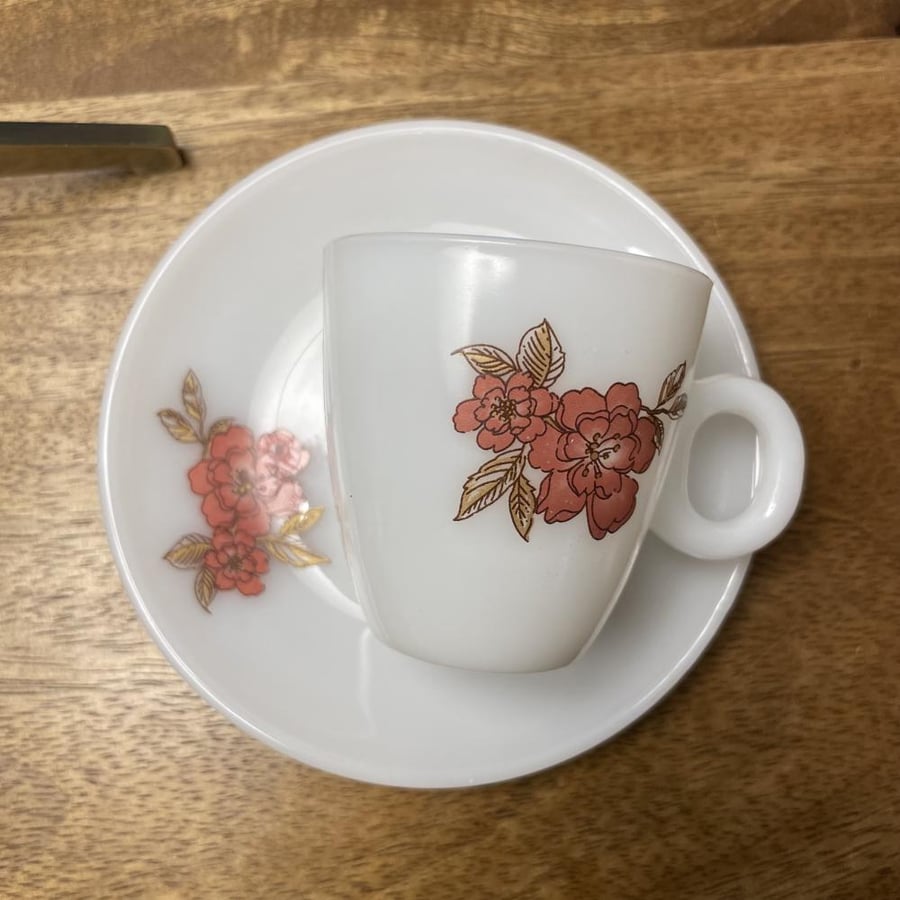 فنجان عتيق سعة ١٠٠ مل