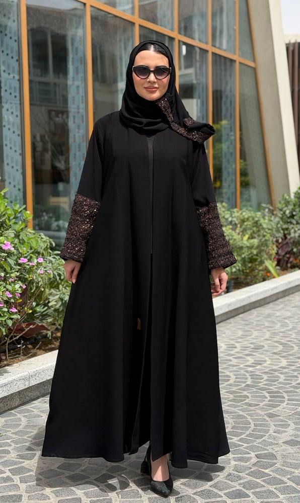 عباية عذاري باللون البني الداكن